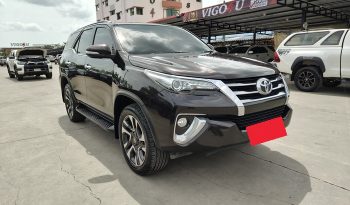 TOYOTA 4WD 2015 2.8V AT FORTUNER BLACK  7598 full