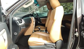 TOYOTA 4WD 2015 2.8V AT FORTUNER BLACK  7598 full