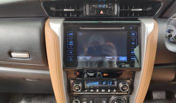 TOYOTA 4WD 2015 2.8V AT FORTUNER BLACK  7598 full