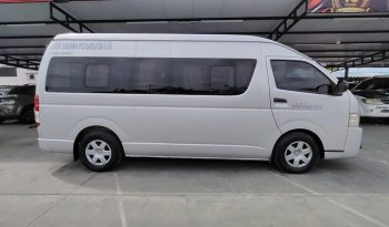 TOYOTA 2WD 2017 3.0 MT COMMUTER SILVER 2138 full
