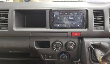 TOYOTA 2WD 2017 3.0 MT COMMUTER SILVER 2138 full