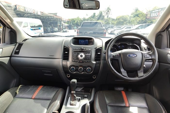 FORD 2WD 2013 2.2 AT DOUBLE CAB BLACK  5800 full