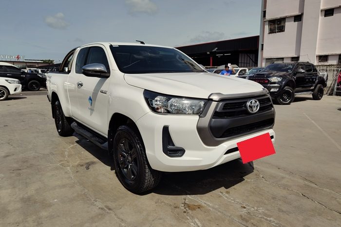 REVO PRE 2021 2.4 ENTRY AT SMART CAB WHITE  6237 full