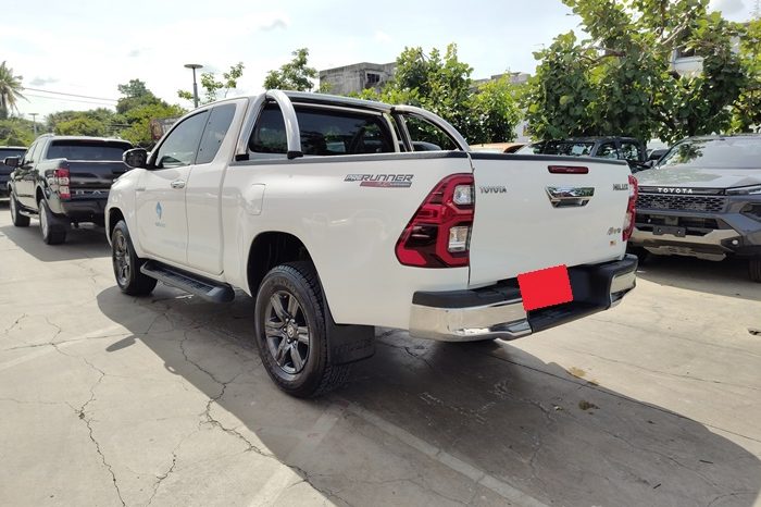 REVO PRE 2021 2.4 ENTRY AT SMART CAB WHITE  6237 full