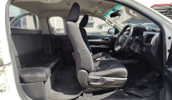 REVO PRE 2021 2.4 ENTRY AT SMART CAB WHITE  6237 full
