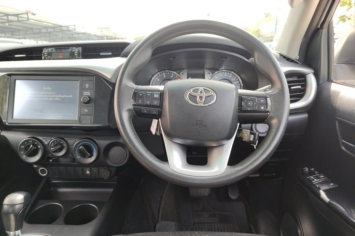 REVO PRE 2021 2.4 ENTRY AT SMART CAB WHITE  6237 full