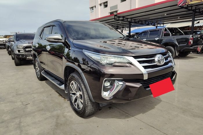 TOYOTA 2WD 2018 2.4V AT FORTUNER BROWN  4751 full