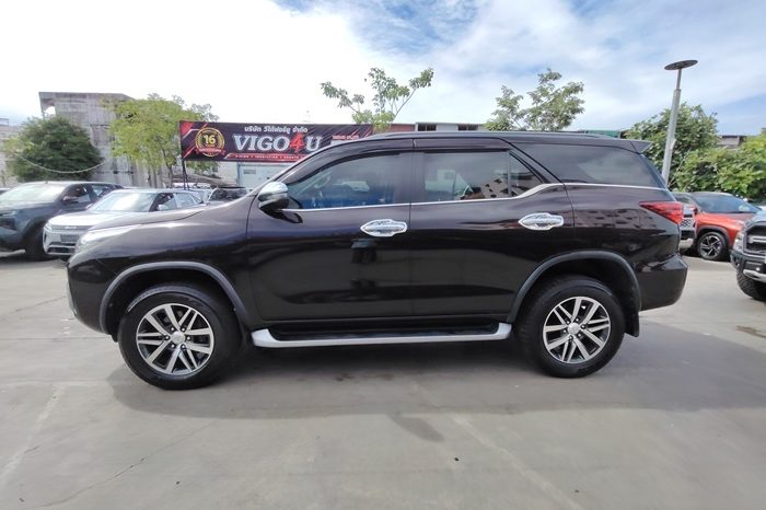 TOYOTA 2WD 2018 2.4V AT FORTUNER BROWN  4751 full