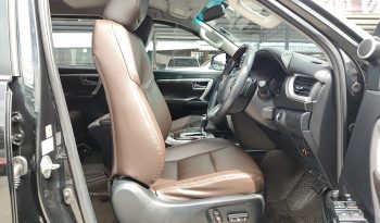 TOYOTA 2WD 2016 2.4V AT FORTUNER BLACK  2270 full