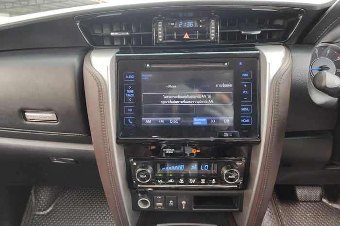 TOYOTA 2WD 2016 2.4V AT FORTUNER BLACK  2270 full