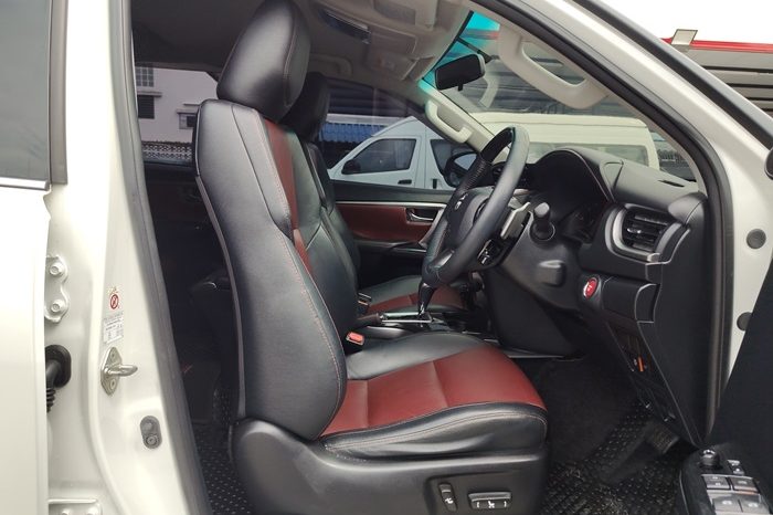 TOYOTA 4WD 2018 2.8V AT FORTUNER WHITE  4772 full