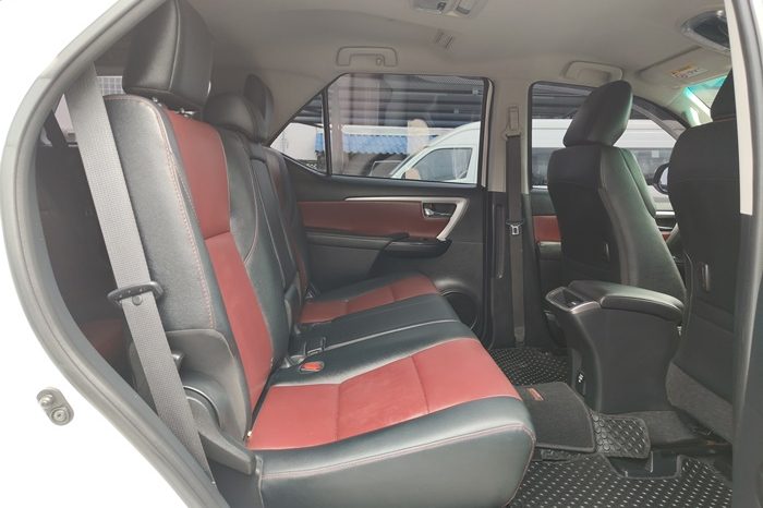 TOYOTA 4WD 2018 2.8V AT FORTUNER WHITE  4772 full
