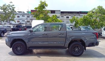 TRAVO SMART PRE 2026 2.8 AT DOUBLE CAB GREY  1692 full