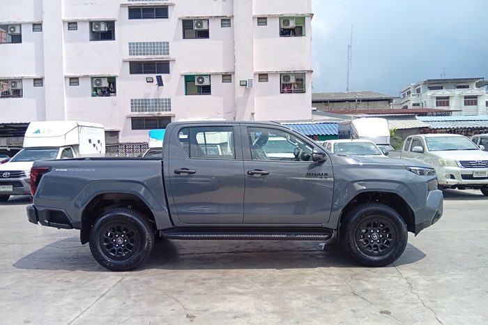 TRAVO SMART PRE 2026 2.8 AT DOUBLE CAB GREY  1692 full