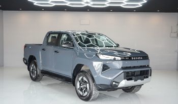 TRAVO E 2026 EV AT DOUBLE CAB GREY  800150 full