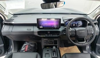 TRAVO E 2026 EV AT DOUBLE CAB GREY  800150 full