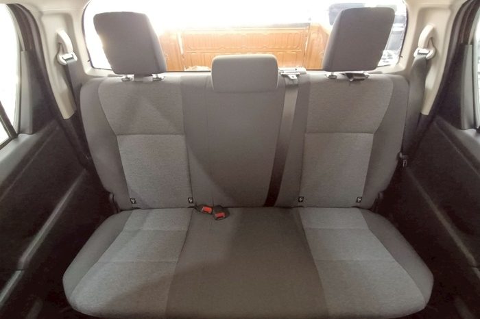 TRAVO SMART PRE 2026 2.8 AT DOUBLE CAB SILVER0  200171 full