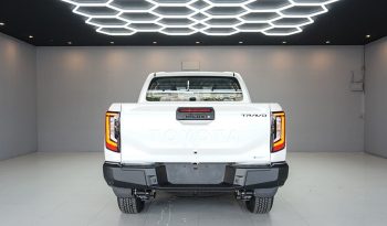 TRAVO E 2026 EV AT DOUBLE CAB WHITE  800195 full
