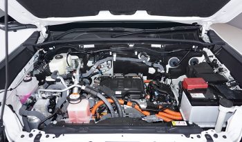 TRAVO E 2026 EV AT DOUBLE CAB WHITE  800195 full
