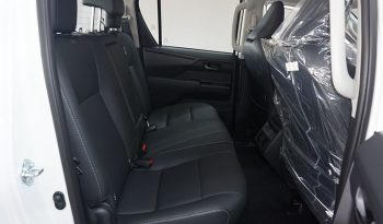 TRAVO E 2026 EV AT DOUBLE CAB WHITE  800195 full