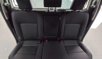 TRAVO E 2026 EV AT DOUBLE CAB WHITE  800195 full