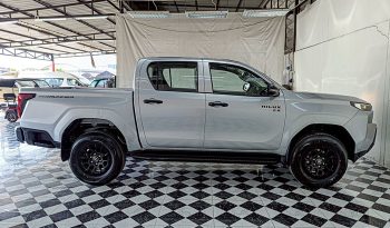 TRAVO SMART PRE 2026 2.8 AT DOUBLE CAB SILVER0  200268 full