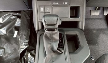 TRAVO SMART PRE 2026 2.8 AT DOUBLE CAB SILVER0  200268 full