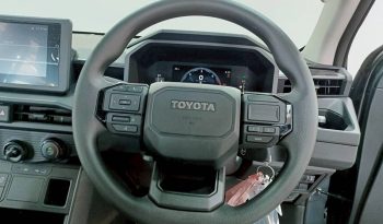 TRAVO SMART PRE 2026 2.8 AT DOUBLE CAB GREY  200550 full