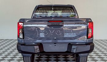 TRAVO SMART PRE 2026 2.8 AT DOUBLE CAB GREY  800627 full