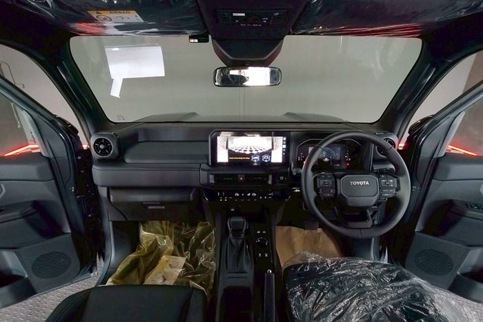 TOYOTA LAND CRUISER FJ 4WD 2026 2.8 AT GREY 2571 full