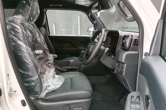 TOYOTA LAND CRUISER FJ 4WD 2026 2.8 AT  WHITE 3393 full