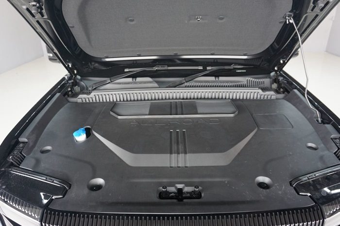 JACOO 2WD 206 EV J6 AT SUV BLACK  3474 full