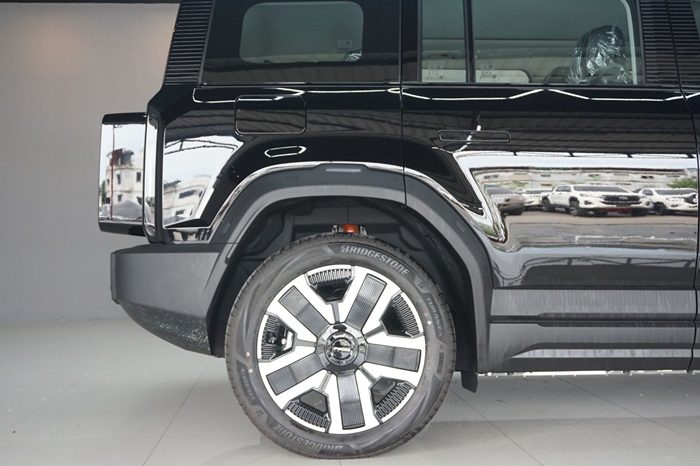 JACOO 2WD 206 EV J6 AT SUV BLACK  3474 full