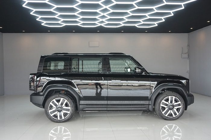 JACOO 2WD 206 EV J6 AT SUV BLACK  3474 full