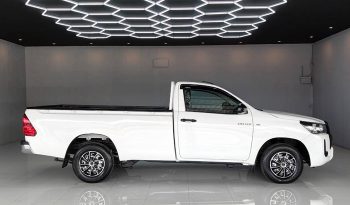 REVO 2WD 2021 2.4 ENTRY MT STANDARD WHITE  1506 full