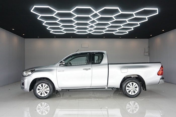 REVO 2WD 2020 2.4E MT SMART CAB SILVER  1617 full