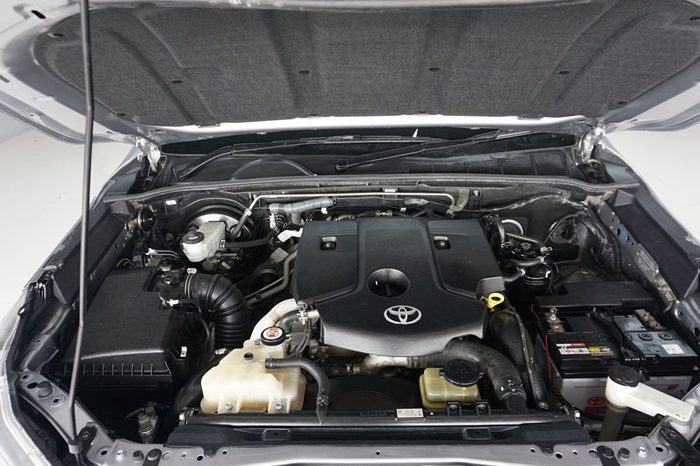 REVO 2WD 2020 2.4E MT SMART CAB SILVER  1617 full