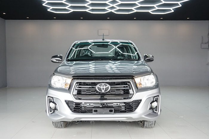 REVO 2WD 2020 2.4E MT SMART CAB SILVER  1617 full