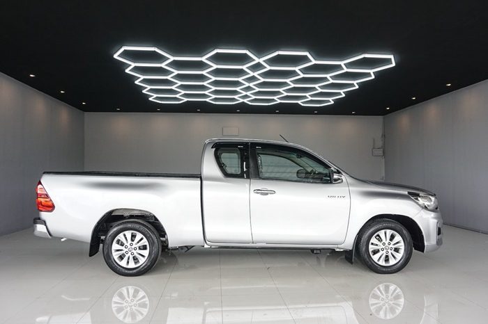 REVO 2WD 2020 2.4E MT SMART CAB SILVER  1617 full
