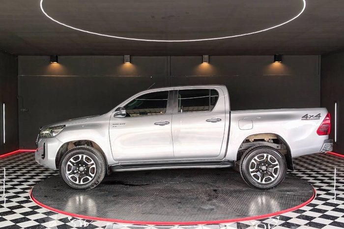REVO 4WD 2021 2.8 HIGHT AT DOUBLE CAB SILVER  1622 full