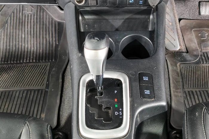 REVO 4WD 2021 2.8 HIGHT AT DOUBLE CAB SILVER  1622 full