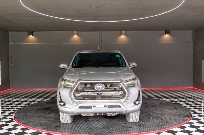 REVO 4WD 2021 2.8 HIGHT AT DOUBLE CAB SILVER  1622 full