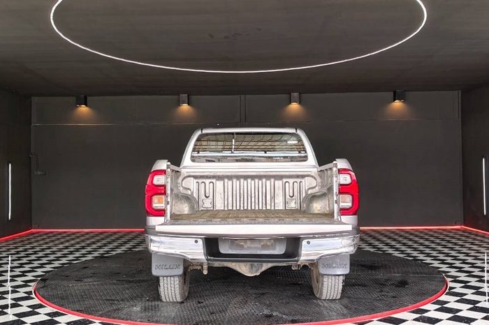 REVO 4WD 2021 2.8 HIGHT AT DOUBLE CAB SILVER  1622 full