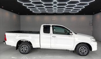 VIGO 2WD 2015 2.7J MT SMART CAB WHITE  1952 full