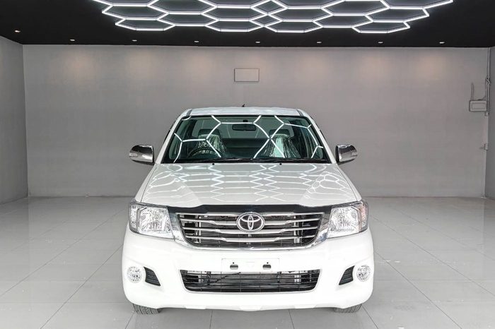 VIGO 2WD 2015 2.7J MT SMART CAB WHITE  1952 full