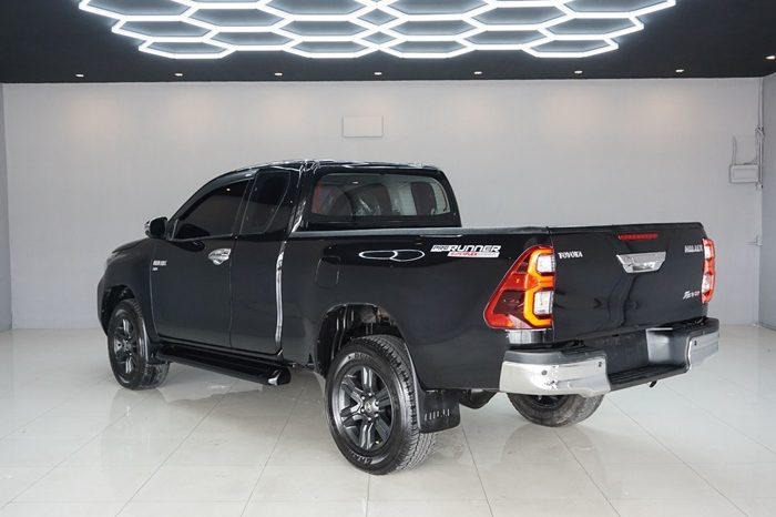REVO PRE 2022 2.4 MID AT SAMRT CAB BLACK  2055 full