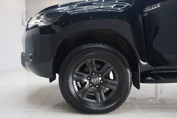 REVO PRE 2022 2.4 MID AT SAMRT CAB BLACK  2055 full