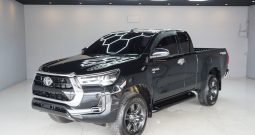 REVO PRE 2022 2.4 MID AT SAMRT CAB BLACK  2055