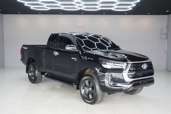 REVO PRE 2022 2.4 MID AT SAMRT CAB BLACK  2055 full