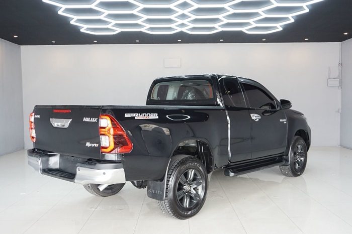 REVO PRE 2022 2.4 MID AT SAMRT CAB BLACK  2055 full